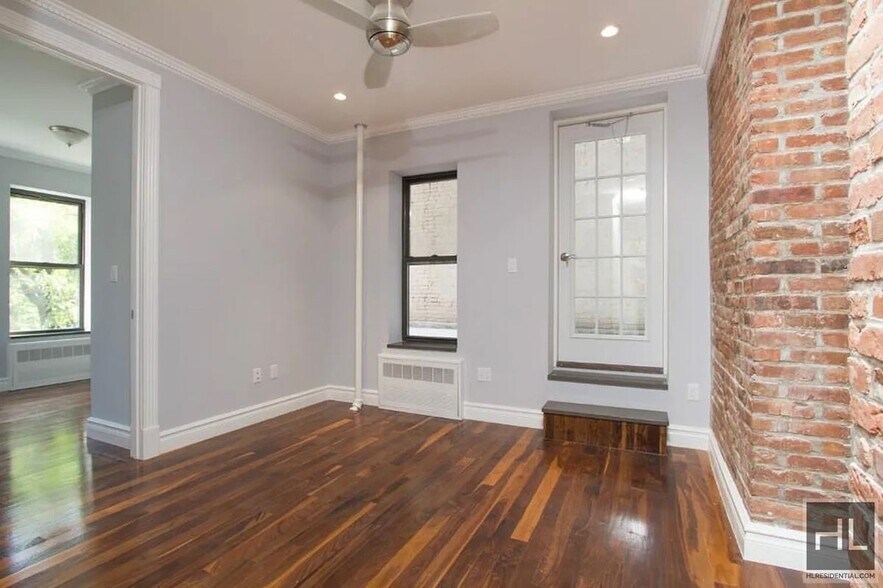 Building Photo - East 11th Street