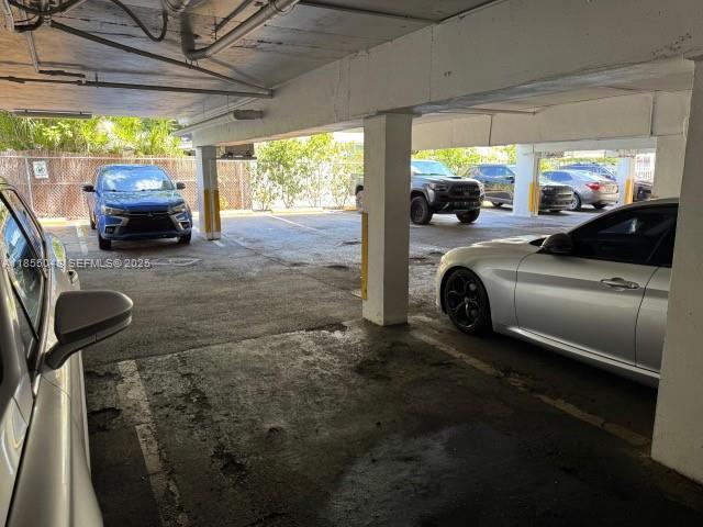 Building Photo - 7800 Carlyle Ave