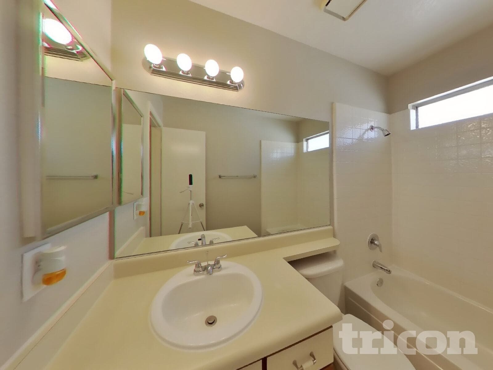 Building Photo - 949 Clipper Dr