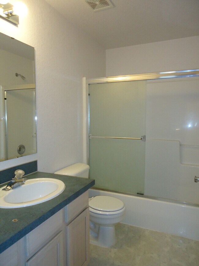 Building Photo - 15331-15331 Berry Valley Rd SE