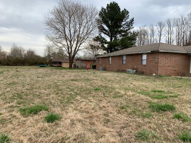 Building Photo - 1307 N. Arkansas-