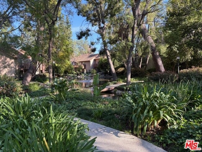 Building Photo - 7120 Carlson Cir