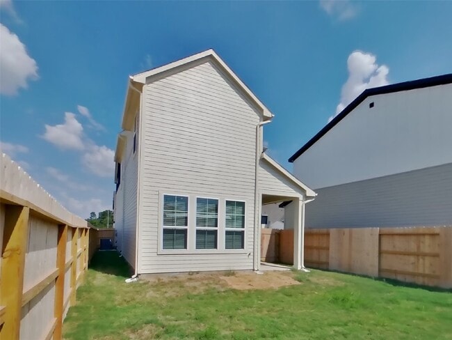 Building Photo - 22745 Terrazzo Dr