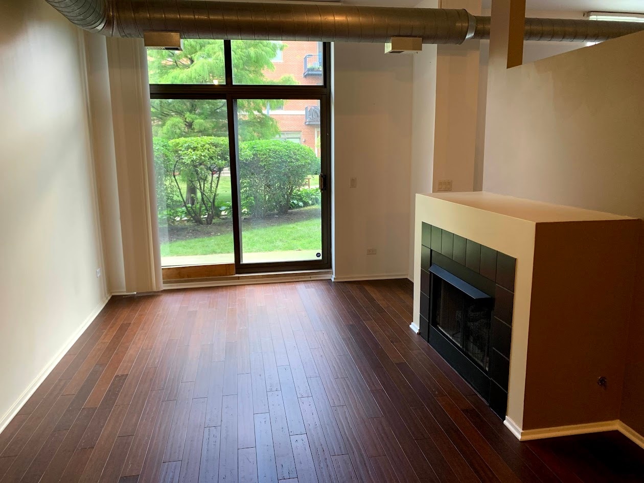 Building Photo - 1000 E 53rd St