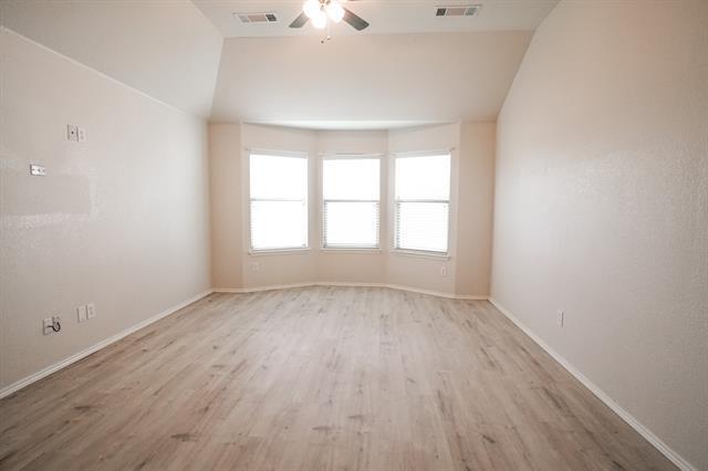 Building Photo - 624 White Falcon Way