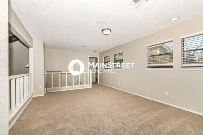 Building Photo - 4 Bedroom Pet-Friendly Home in Oklahoma City, OK with Main Street Renewal