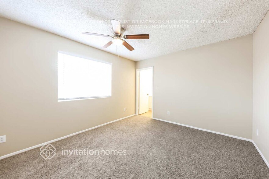 Building Photo - 1030 W Anderson Dr