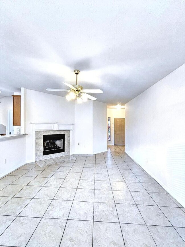 Building Photo - 4710 Kiowa Cir