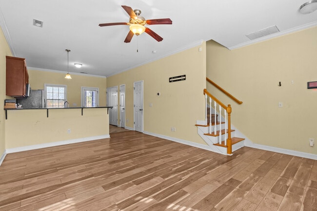 Building Photo - 313 Burley Dr