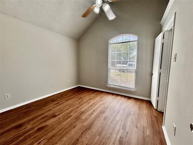 Building Photo - 7724 Sagebrush Ct N