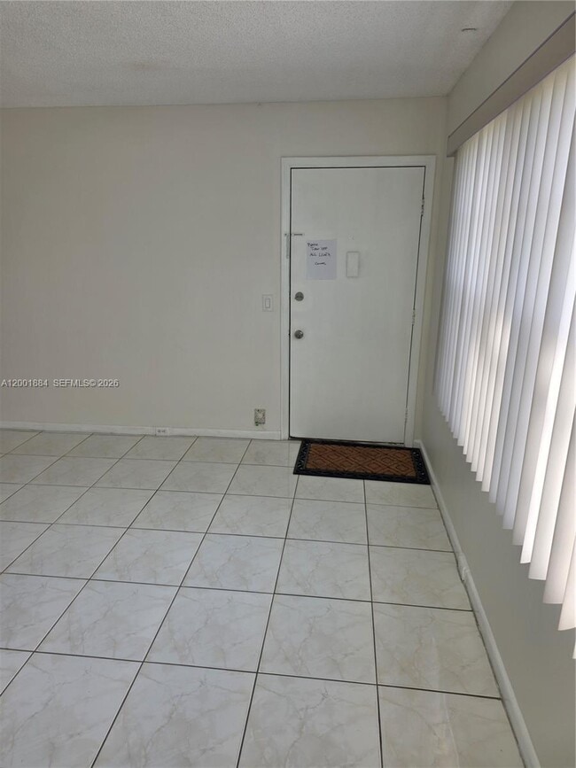 Building Photo - 13250 SW 4th Ct