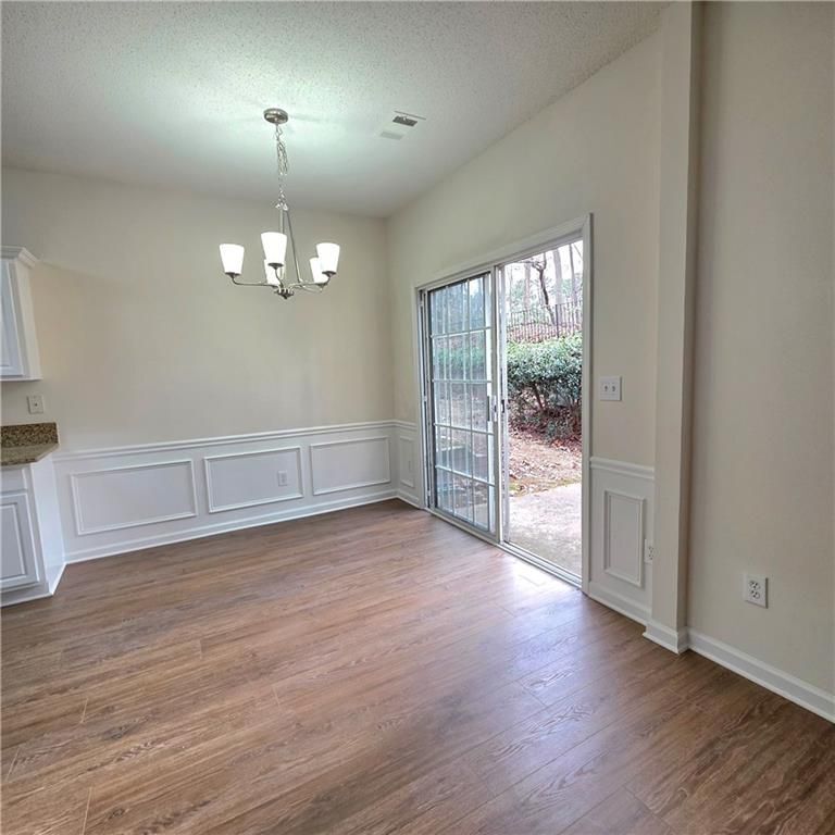 Building Photo - 2412 Elkhorn Ter