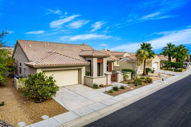 Building Photo - 78462 Palm Tree Ave