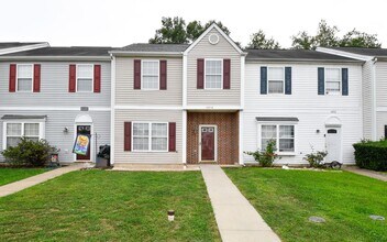 Building Photo - BEAUTIFUL TOWNHOME FOR RENT