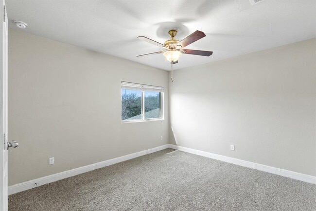 Building Photo - 10824 Dinah Dr