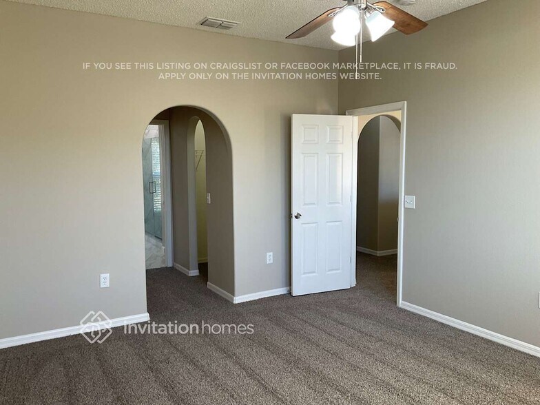 Building Photo - 11383 Aston Hall Dr