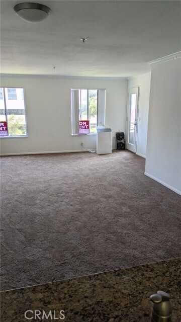 Building Photo - 8889 Caminito Plaza Centro
