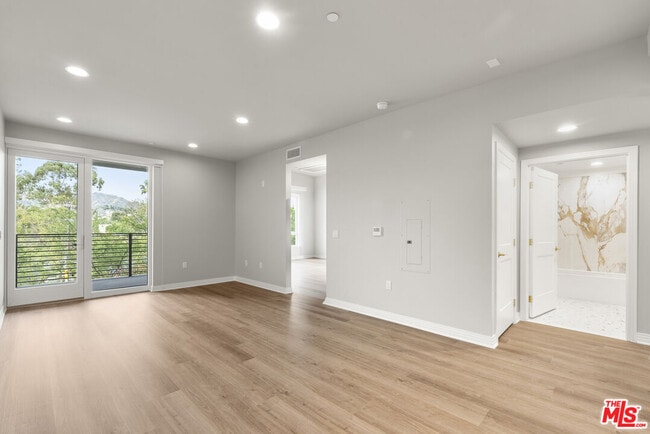 Building Photo - 7428 Santa Monica Blvd