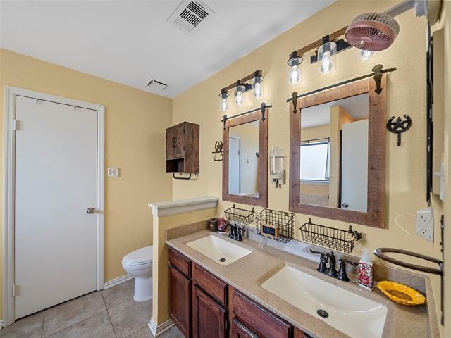 Building Photo - 2609 Fountainview Dr