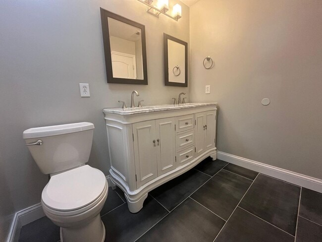 Building Photo - 5932 Winberry Creek Dr
