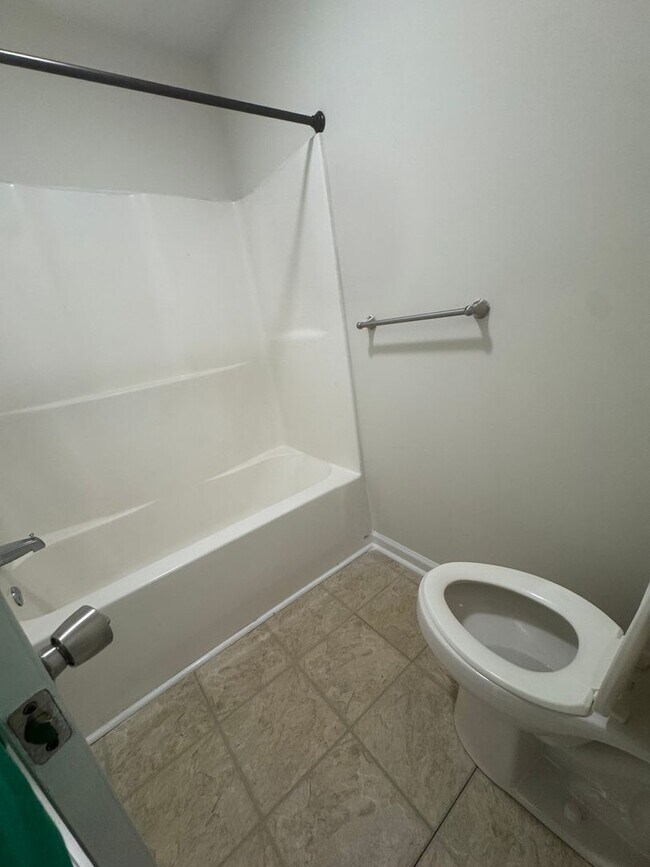 Building Photo - 3216 Joselin Ln