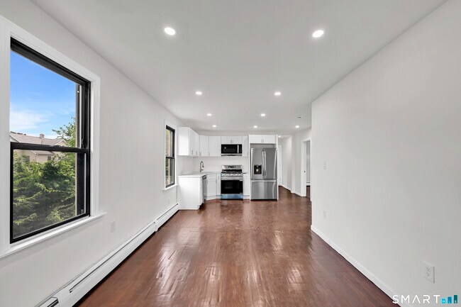 Building Photo - 54 Overlook Ave
