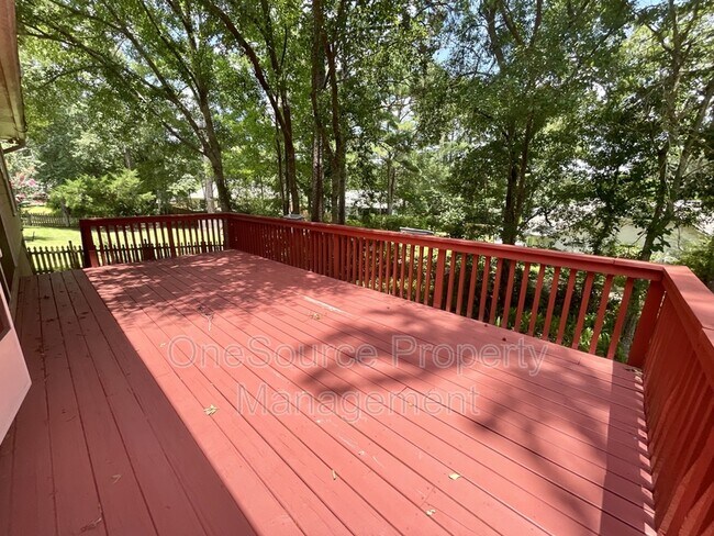 Building Photo - 979 Watersview Dr