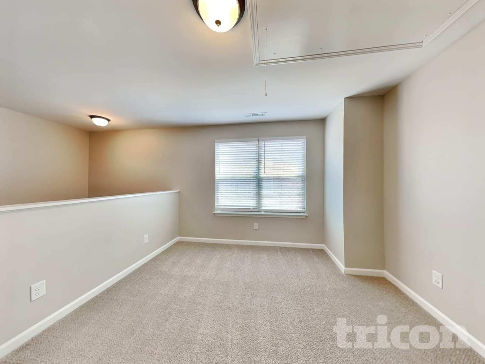 Building Photo - 1050 Paddock Park Cir