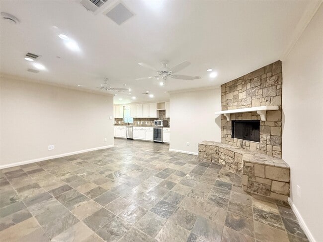 Building Photo - 5545 Pagewood Ln