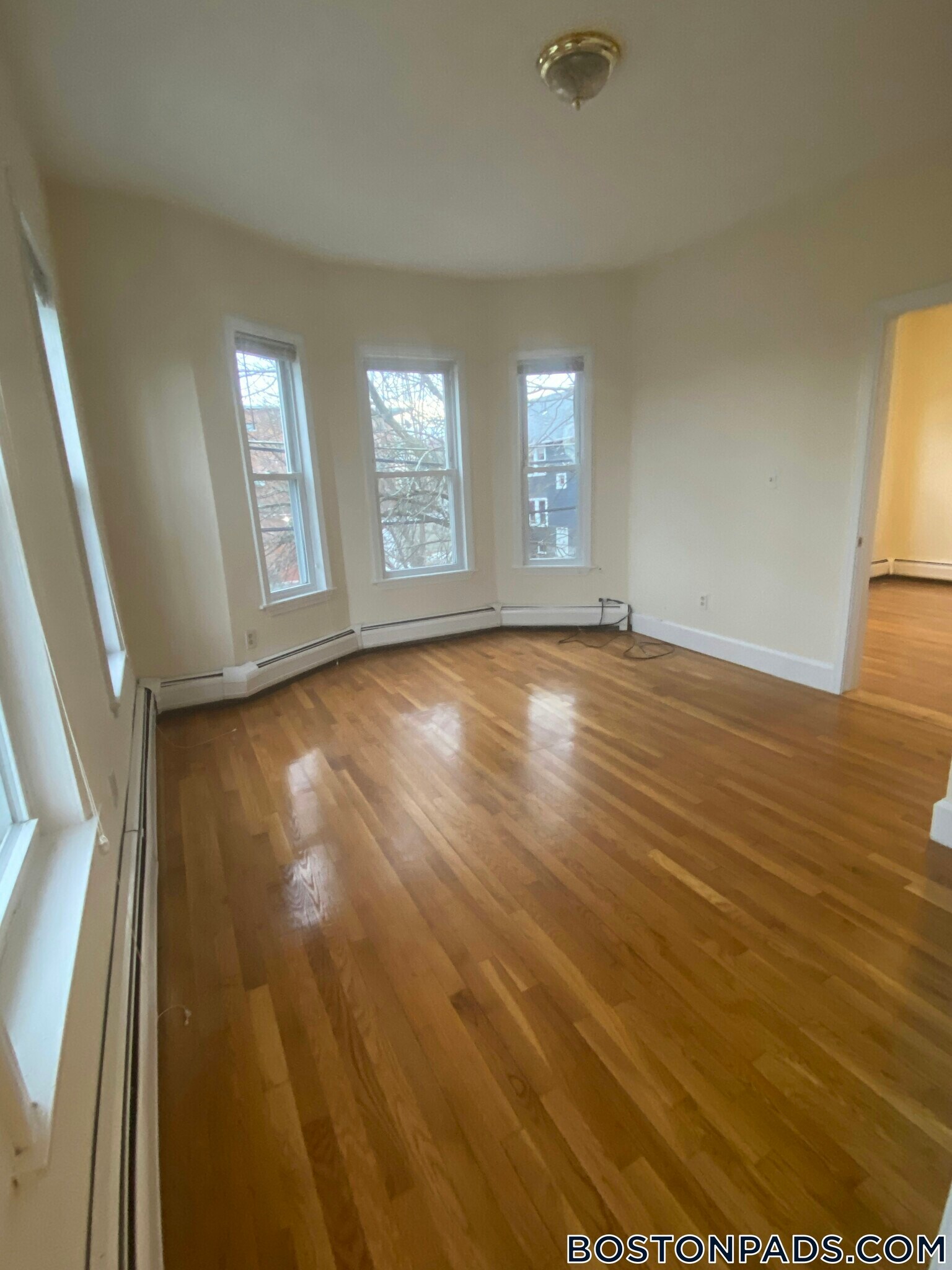 Building Photo - 38 Bond St