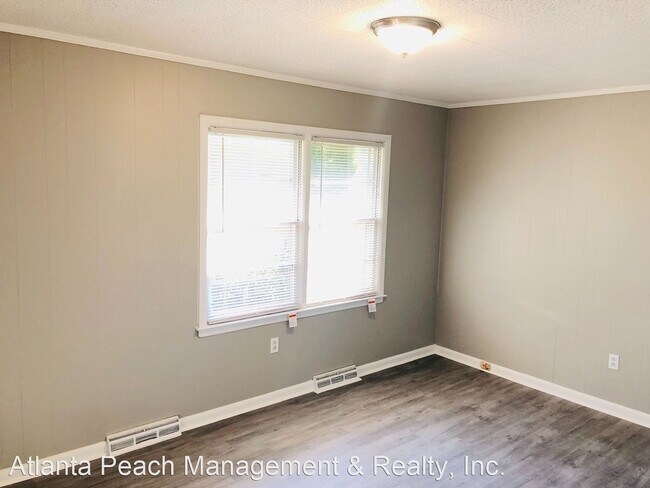 Building Photo - 2 br, 1 bath House - 987 Pine Street