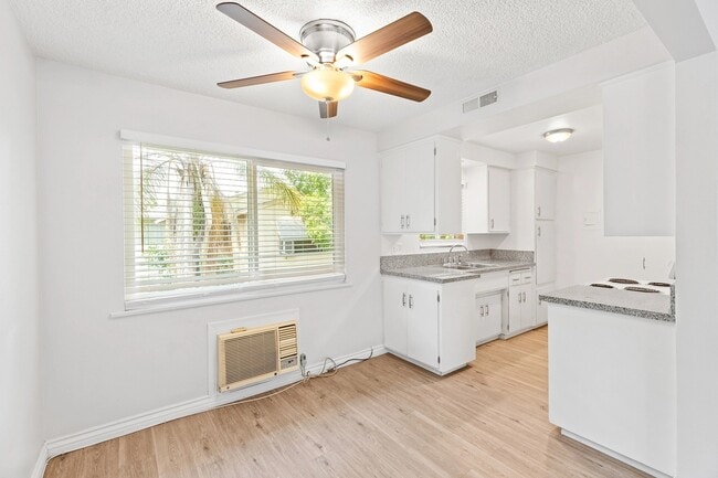 Interior Photo - Huntington Villas