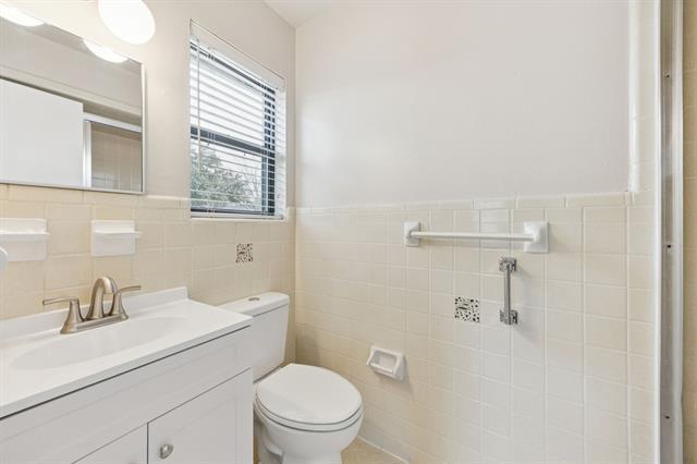 Building Photo - 626 Winchester Dr