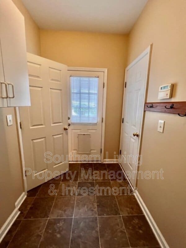 Building Photo - 11840 Royal Castle Ct