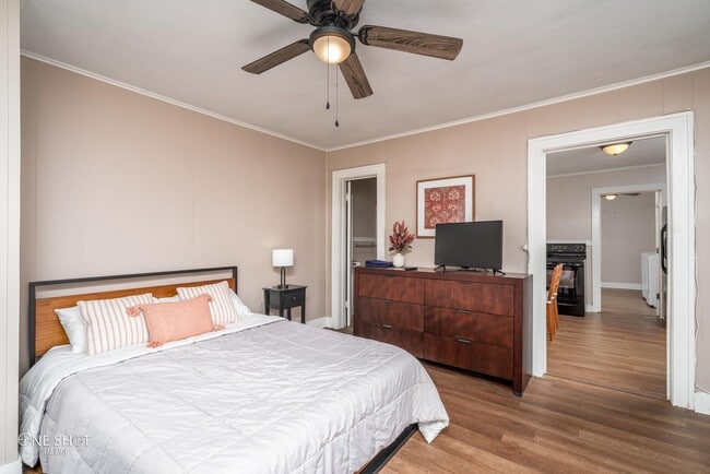 Building Photo - 642 Beech St