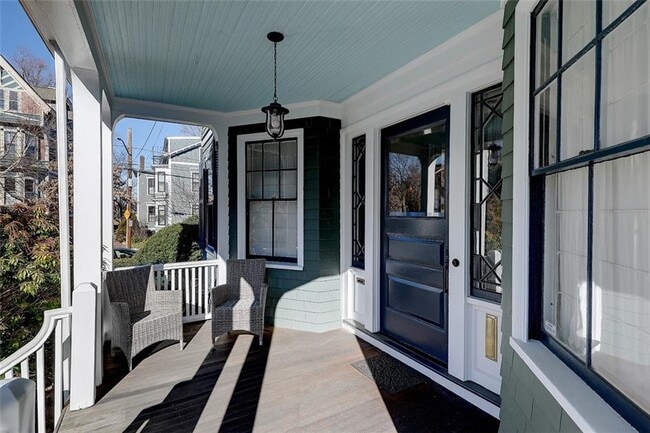 Building Photo - 37 Barnes St