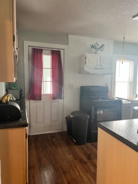 Building Photo - 116 Faneuil St