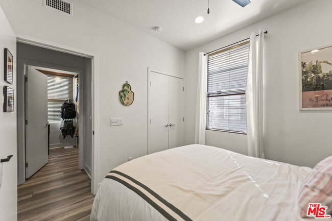 Building Photo - 2201 Polyscope Pl