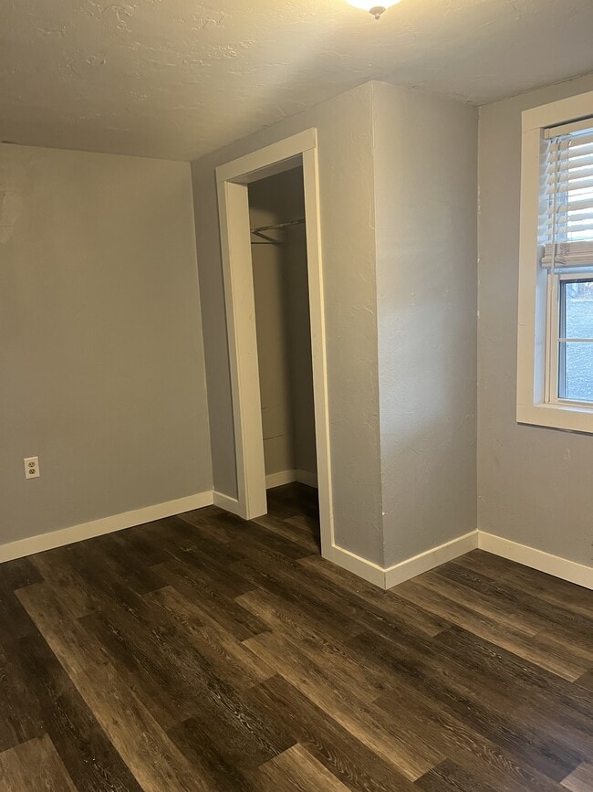 Building Photo - 16665 County Rd 3460