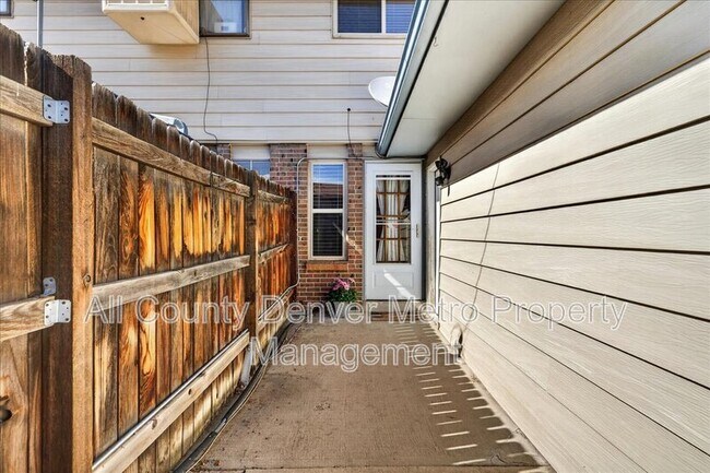 Building Photo - 5250 Garrison St