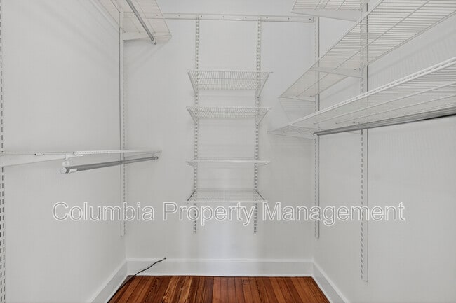 Building Photo - 1427 Monroe St NW