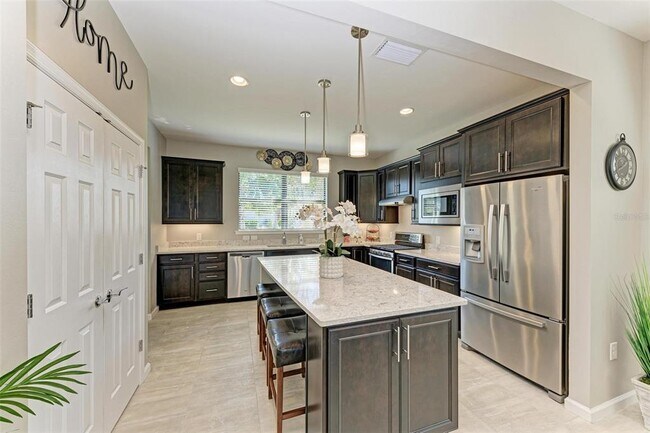 Building Photo - 6739 Haverhill Ct