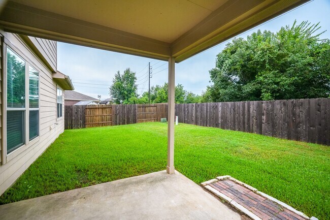 Building Photo - 25507 Marmite Dr