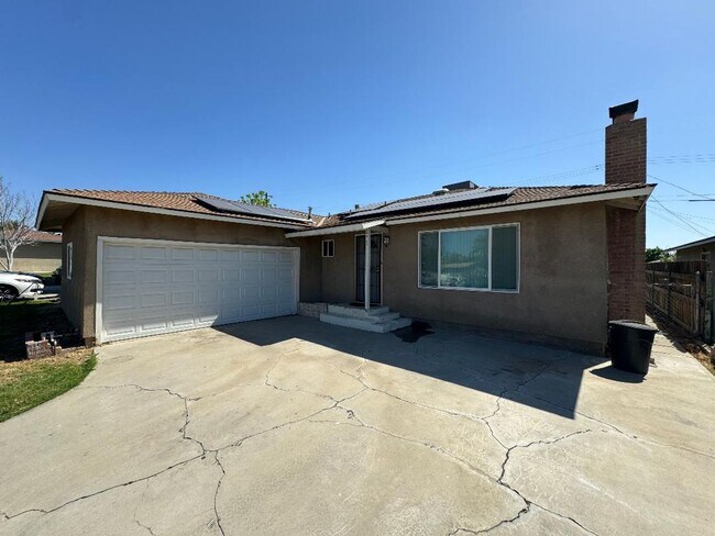 Building Photo - 2013 Avondale Dr