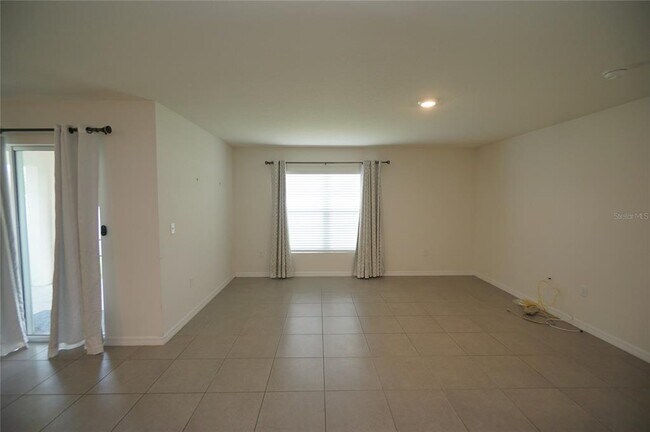 Building Photo - 501 Calico Scallop St