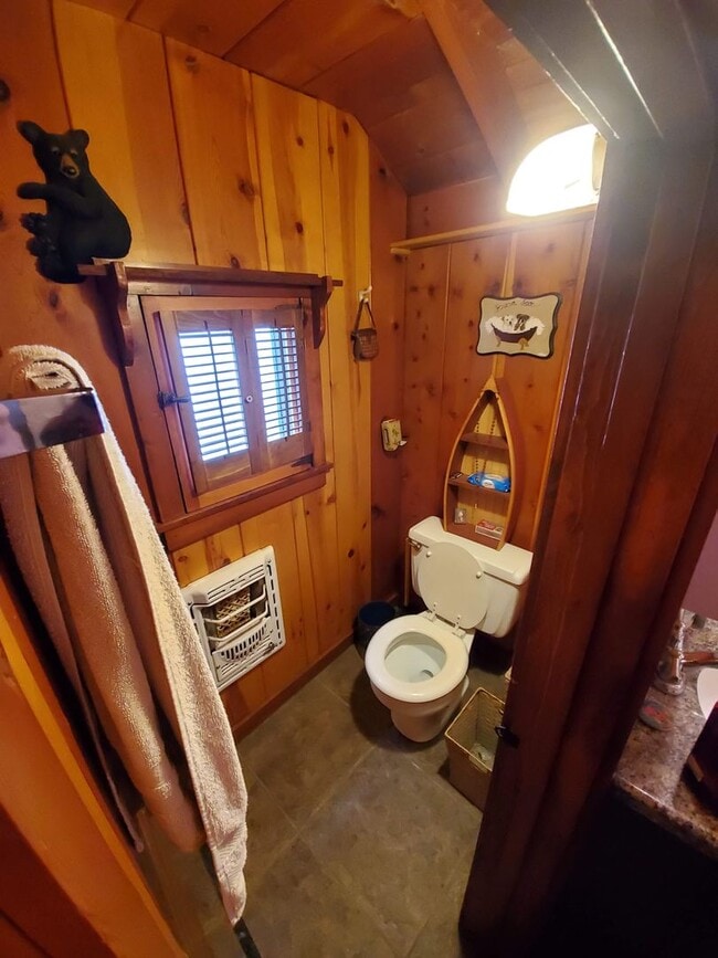 Building Photo - LONG-TERM RENTAL:  Unique Cabin with Beach Access and Big Deck!