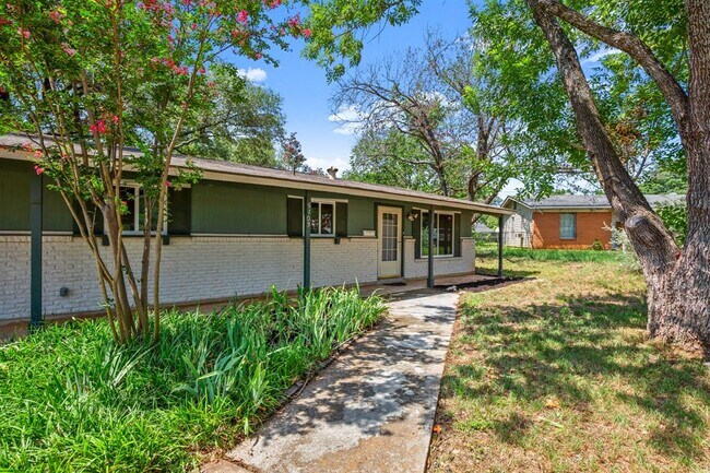 Building Photo - 5103 Orleans Ct