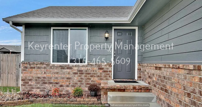 Building Photo - 1470 N Aster Cir