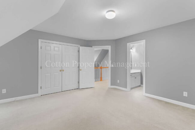 Building Photo - 4728 Wedgefield Dr