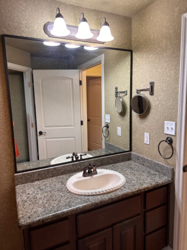 Building Photo - 928 Eventide Dr